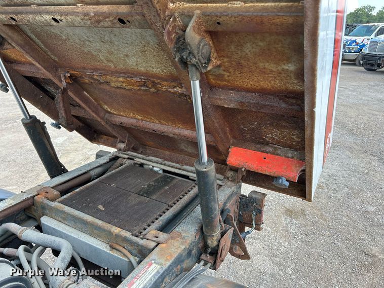 image for item EK8301 2005 Bobcat 5600 utility vehicle