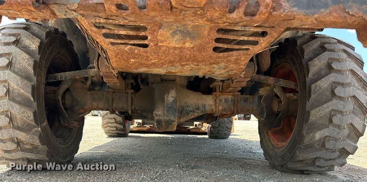 image for item EK8301 2005 Bobcat 5600 utility vehicle