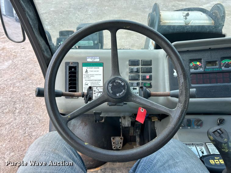 image for item EK8301 2005 Bobcat 5600 utility vehicle