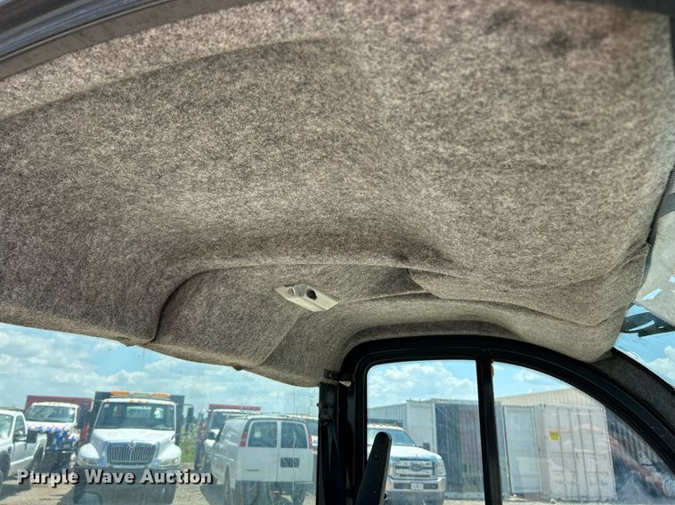 image for item EK8301 2005 Bobcat 5600 utility vehicle