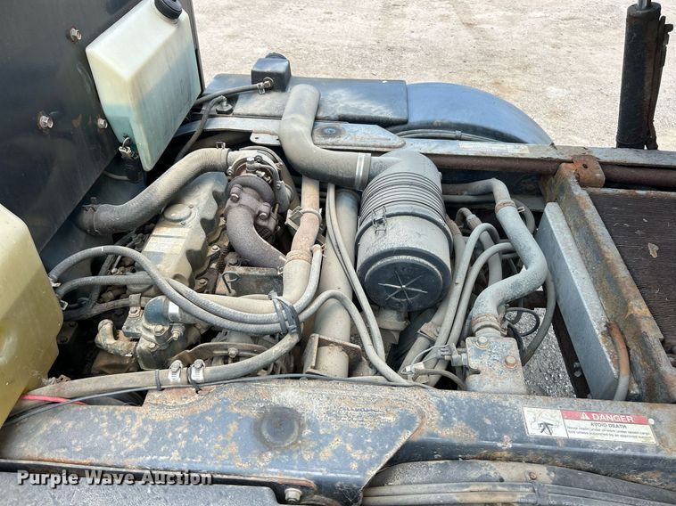 image for item EK8301 2005 Bobcat 5600 utility vehicle