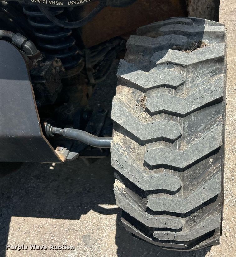 image for item EK8301 2005 Bobcat 5600 utility vehicle