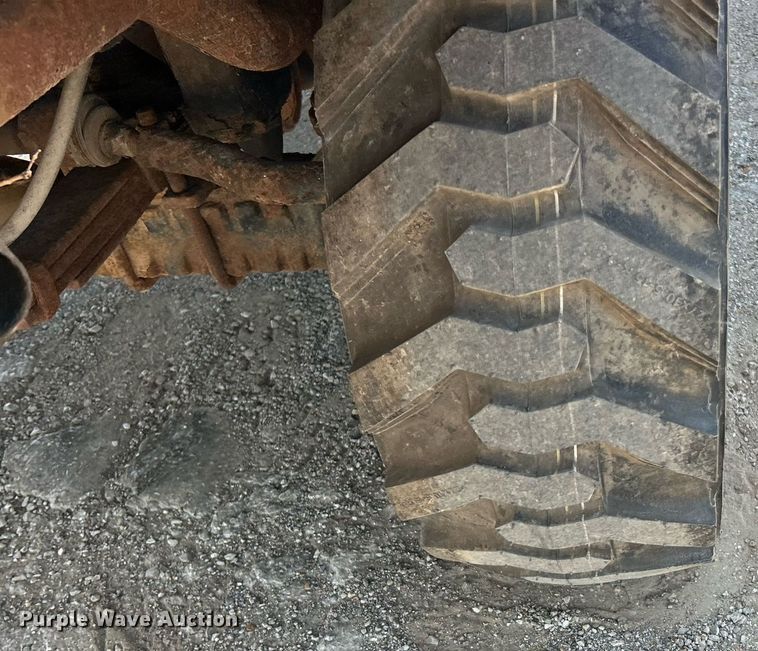 image for item EK8301 2005 Bobcat 5600 utility vehicle