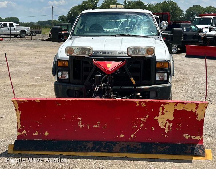 image for item EK8302 2008 Ford F350 Super Duty XL pickup truck