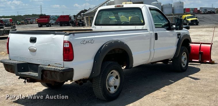 image for item EK8302 2008 Ford F350 Super Duty XL pickup truck