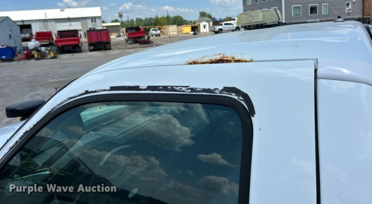 image for item EK8302 2008 Ford F350 Super Duty XL pickup truck