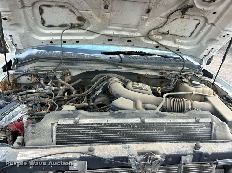 image for item EK8302 2008 Ford F350 Super Duty XL pickup truck