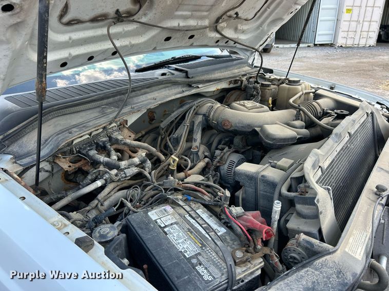 image for item EK8302 2008 Ford F350 Super Duty XL pickup truck