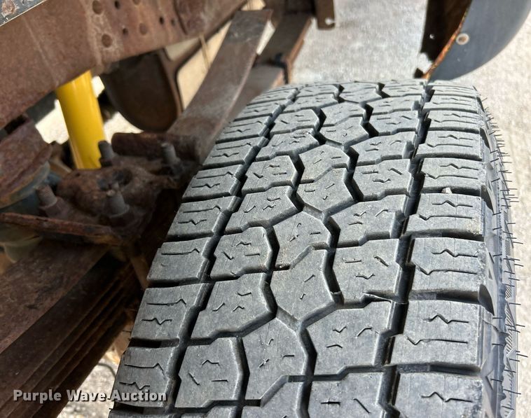 image for item EK8302 2008 Ford F350 Super Duty XL pickup truck