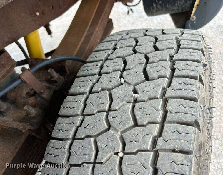 image for item EK8302 2008 Ford F350 Super Duty XL pickup truck