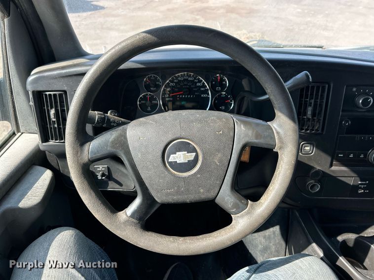 image for item EK8303 2009 Chevrolet Express 2500 utility van