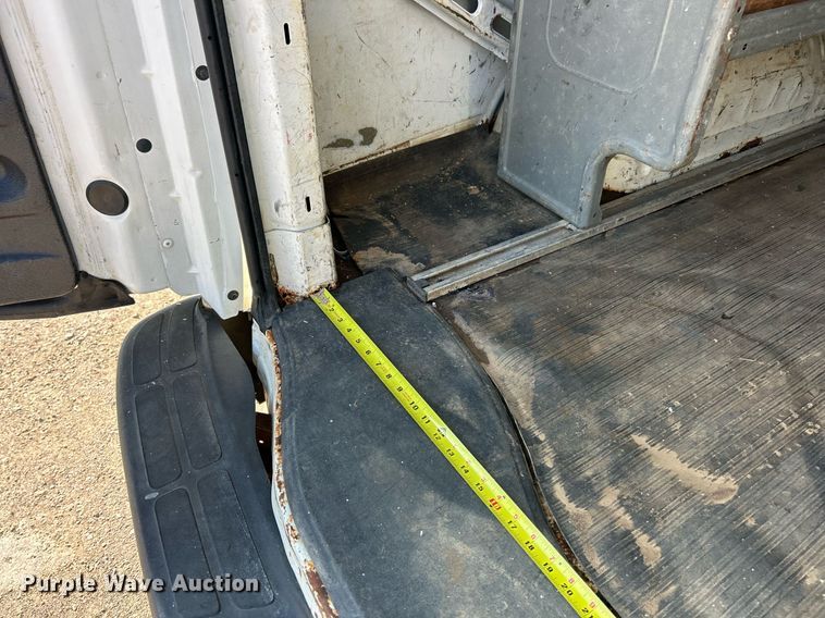 image for item EK8303 2009 Chevrolet Express 2500 utility van