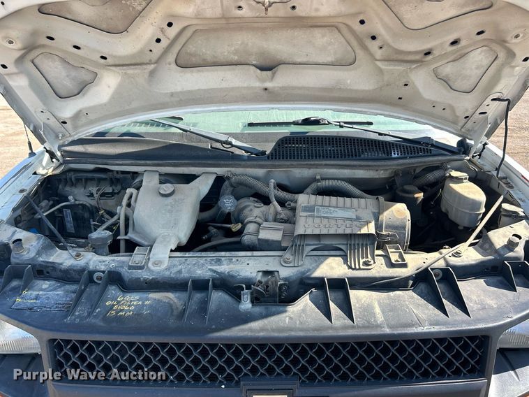 image for item EK8303 2009 Chevrolet Express 2500 utility van