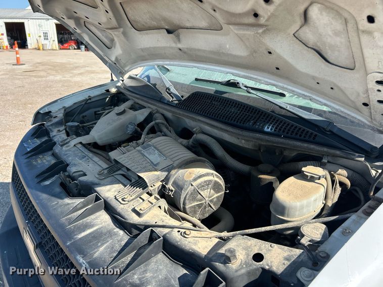 image for item EK8303 2009 Chevrolet Express 2500 utility van