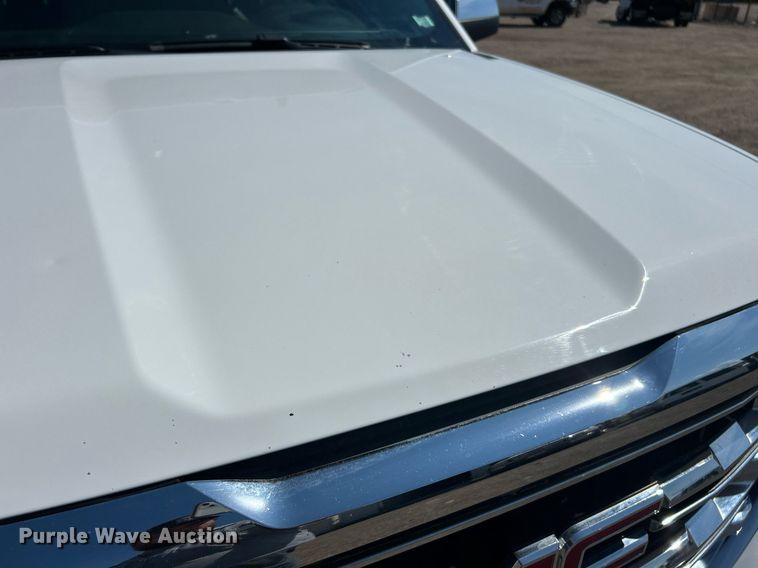 image for item EK8304 2017 GMC Sierra 1500 SLT Crew Cab pickup truck