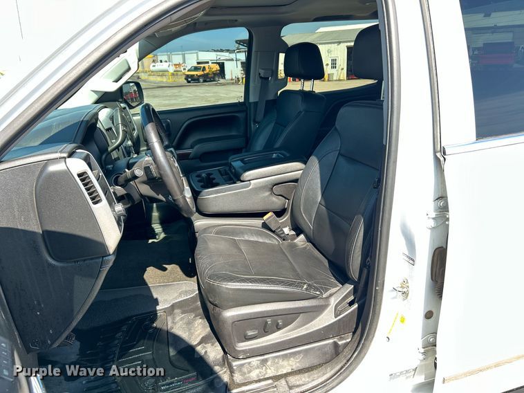 image for item EK8304 2017 GMC Sierra 1500 SLT Crew Cab pickup truck