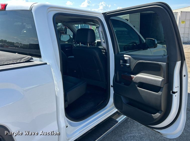 image for item EK8304 2017 GMC Sierra 1500 SLT Crew Cab pickup truck