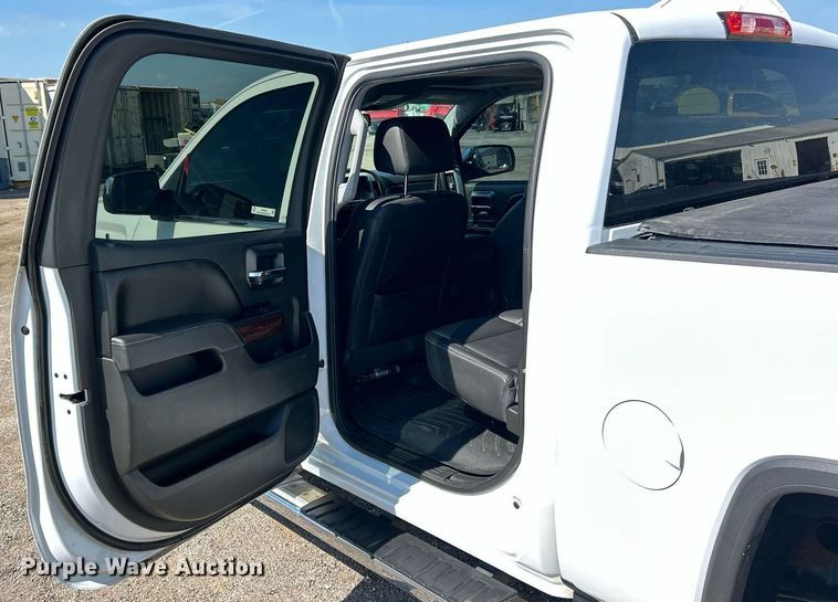 image for item EK8304 2017 GMC Sierra 1500 SLT Crew Cab pickup truck