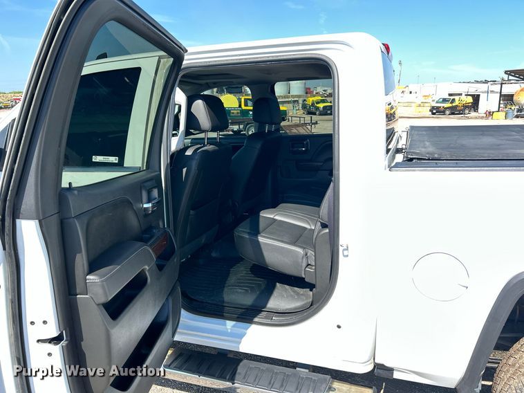 image for item EK8304 2017 GMC Sierra 1500 SLT Crew Cab pickup truck