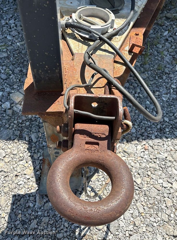 image for item EM2595 2001 Coachcraft fiber optic splicing trailer