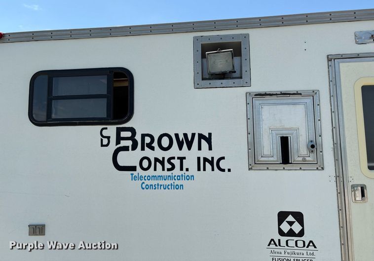 image for item EM2595 2001 Coachcraft fiber optic splicing trailer