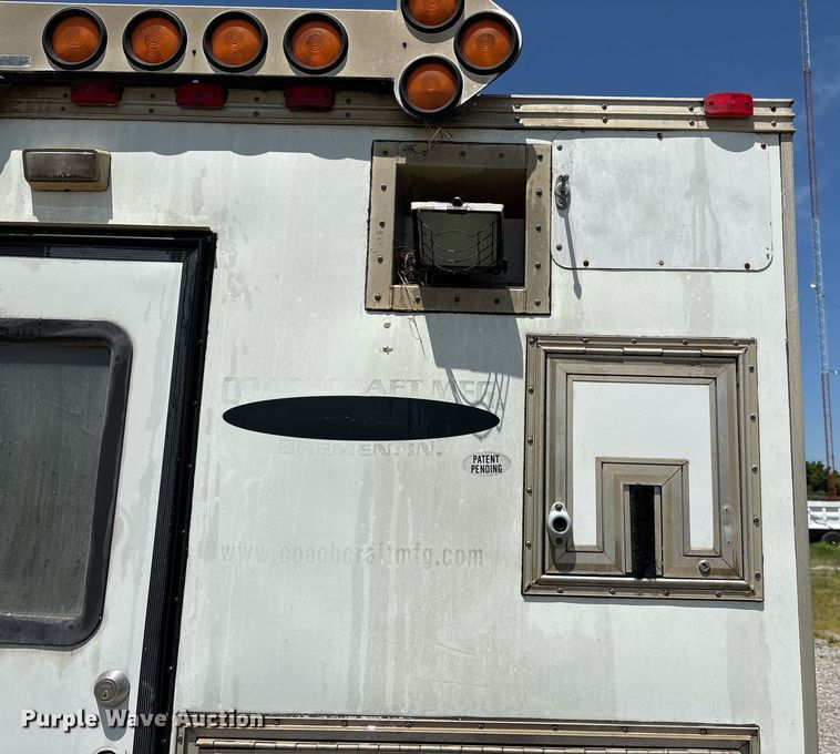 image for item EM2595 2001 Coachcraft fiber optic splicing trailer