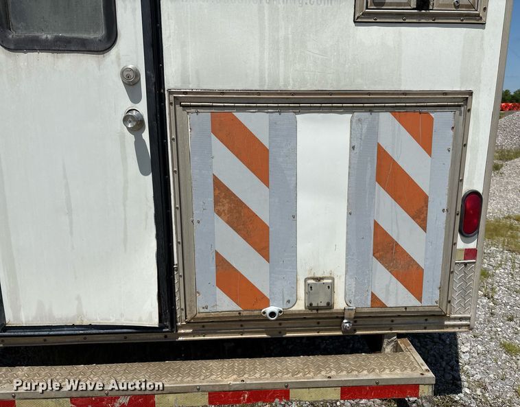 image for item EM2595 2001 Coachcraft fiber optic splicing trailer