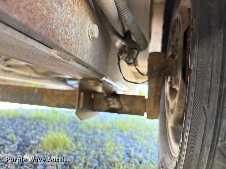 image for item EM2595 2001 Coachcraft fiber optic splicing trailer