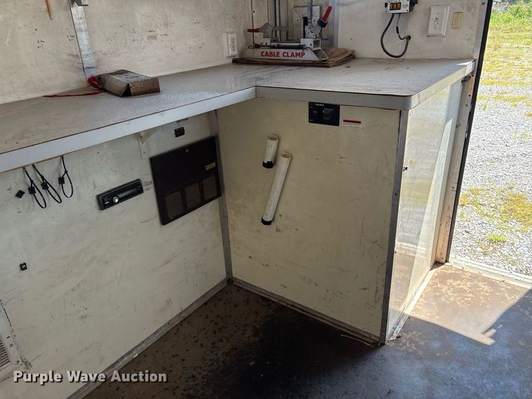 image for item EM2595 2001 Coachcraft fiber optic splicing trailer