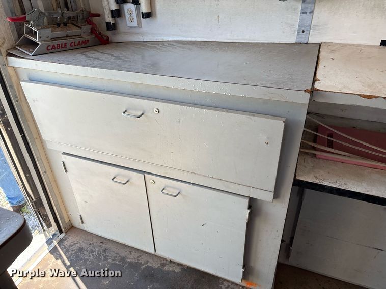 image for item EM2595 2001 Coachcraft fiber optic splicing trailer