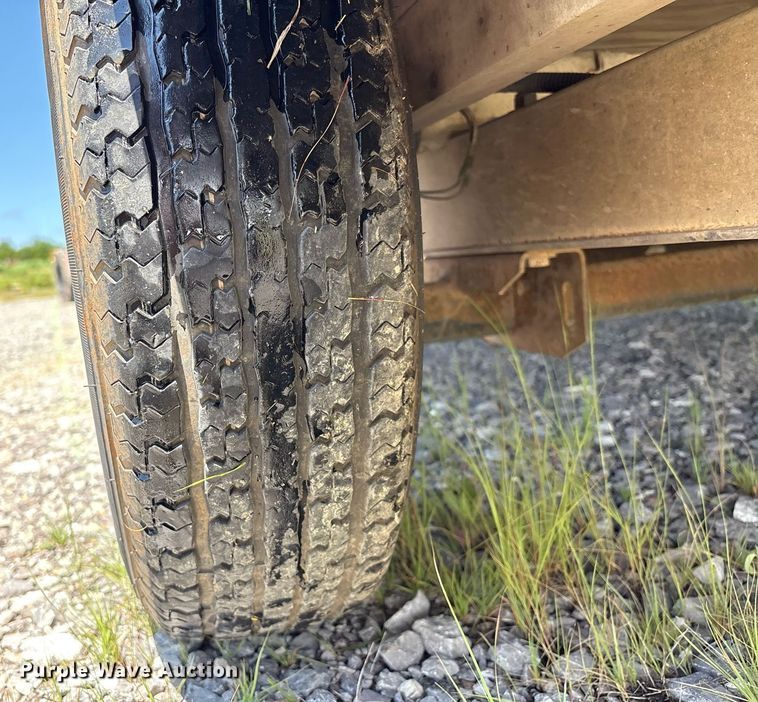 image for item EM2595 2001 Coachcraft fiber optic splicing trailer