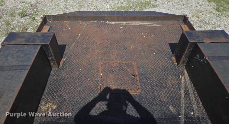 image for item EN3896 CM Truck Beds 1520761 flatbed