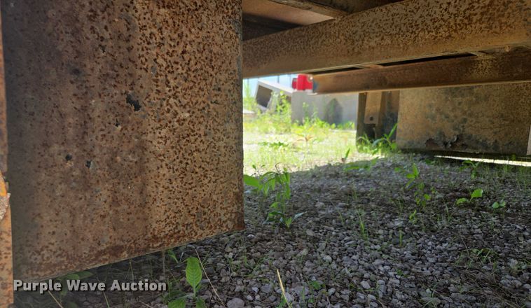 image for item EN3896 CM Truck Beds 1520761 flatbed