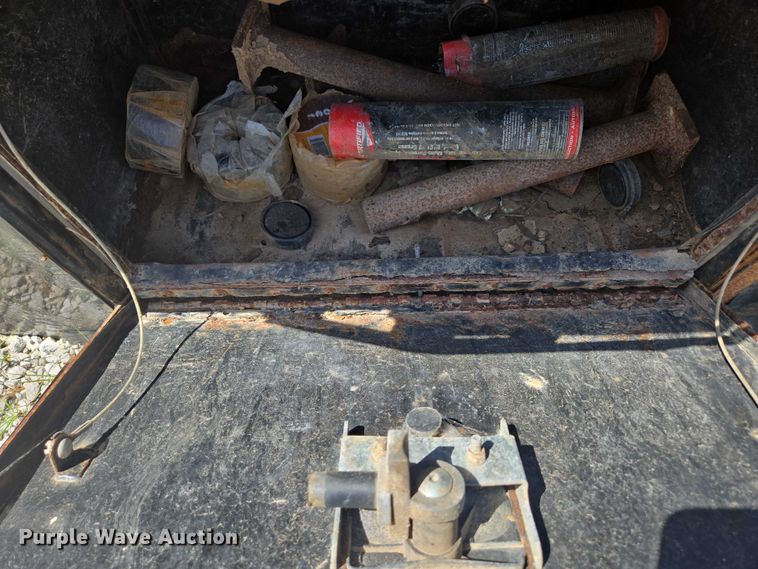 image for item EN3896 CM Truck Beds 1520761 flatbed