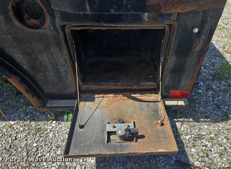 image for item EN3896 CM Truck Beds 1520761 flatbed