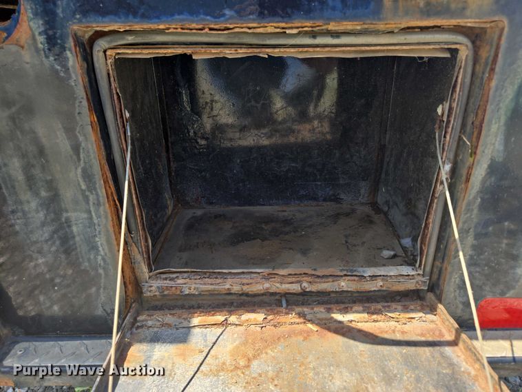 image for item EN3896 CM Truck Beds 1520761 flatbed