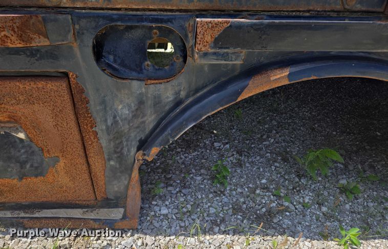 image for item EN3896 CM Truck Beds 1520761 flatbed