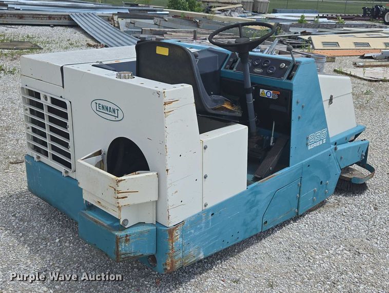 image for item EN3902 Tennant 255 Series II sweeper
