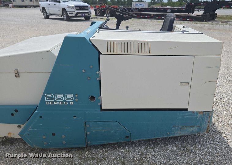 image for item EN3902 Tennant 255 Series II sweeper