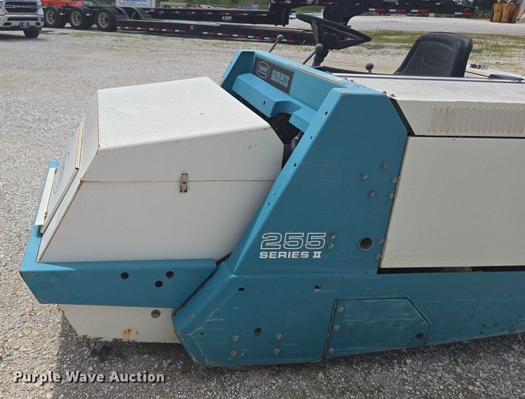image for item EN3902 Tennant 255 Series II sweeper