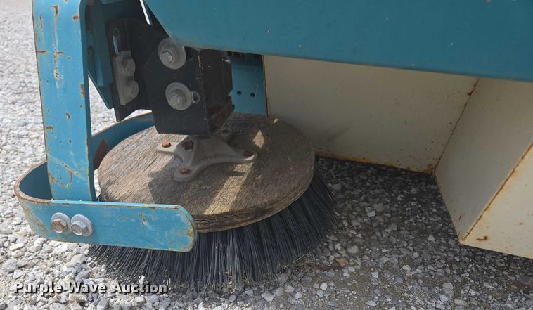 image for item EN3902 Tennant 255 Series II sweeper