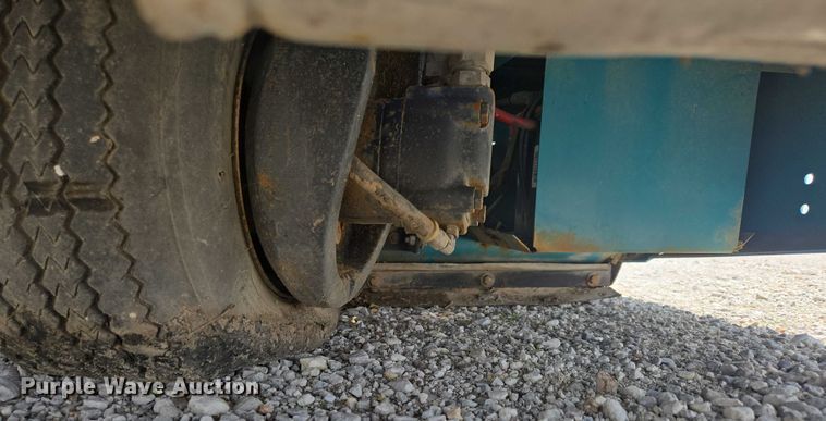 image for item EN3902 Tennant 255 Series II sweeper