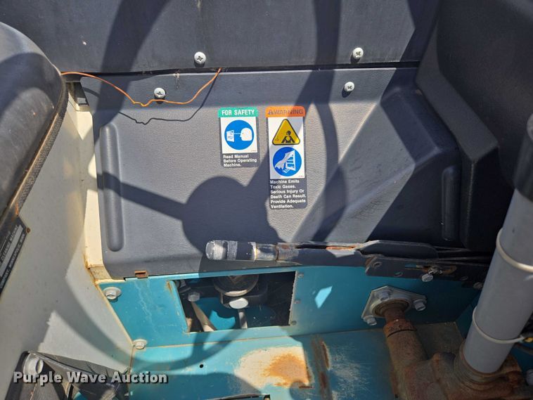 image for item EN3902 Tennant 255 Series II sweeper