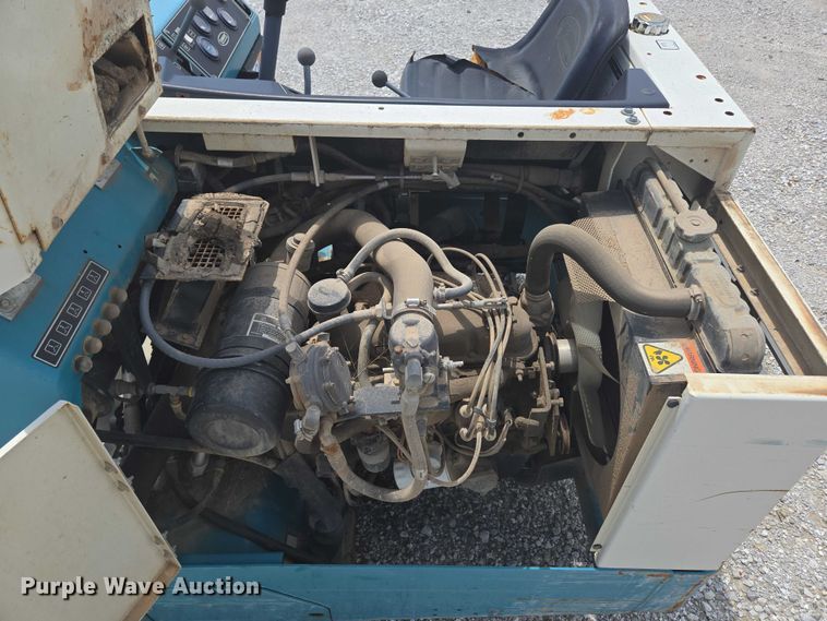 image for item EN3902 Tennant 255 Series II sweeper