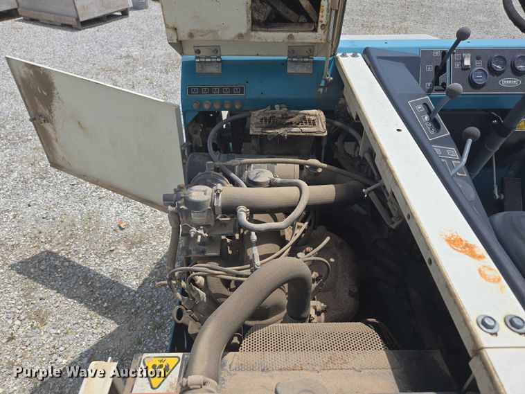 image for item EN3902 Tennant 255 Series II sweeper
