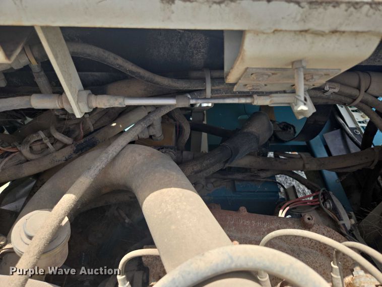 image for item EN3902 Tennant 255 Series II sweeper