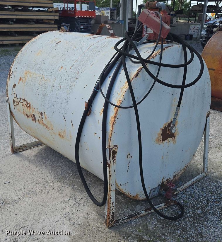 image for item EN3909 Fuel tank