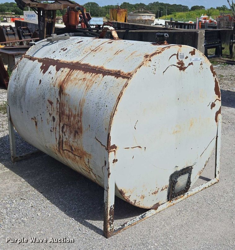 image for item EN3909 Fuel tank