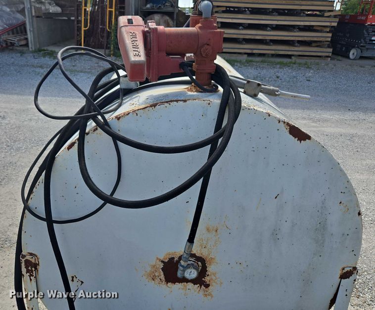 image for item EN3909 Fuel tank