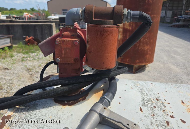 image for item EN3909 Fuel tank